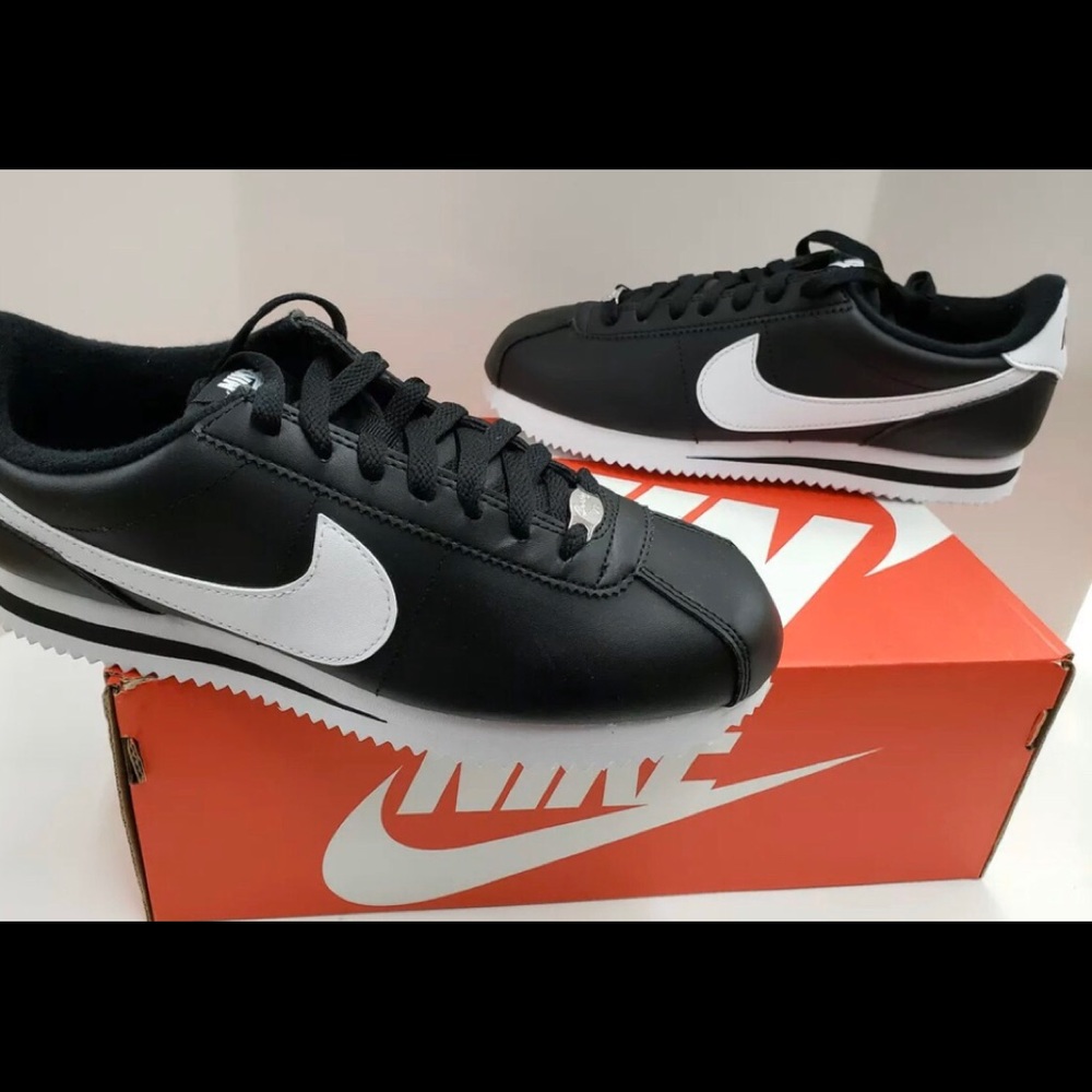 Nike Cortez Basic Leather Size 12 -  Black/WHITE